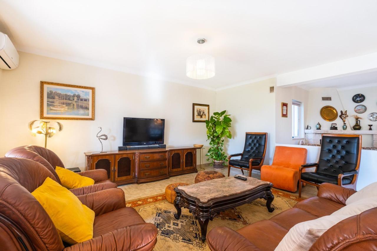 Villa Estrelicia - Pool - Free Wi-Fi - New In Booking 롤레 외부 사진